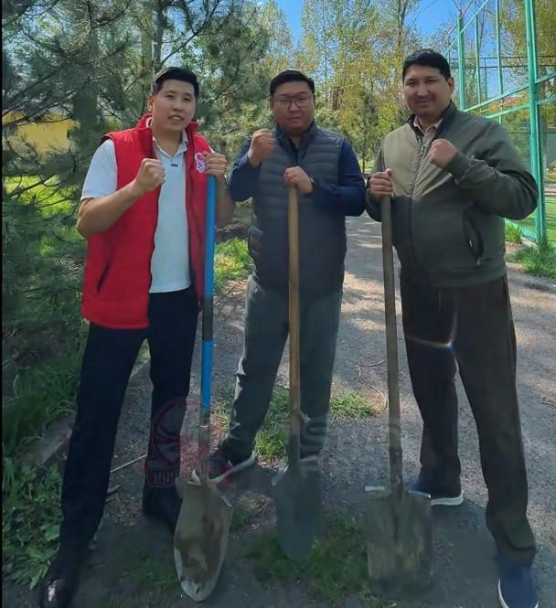 ЖАҢА 20 ШЫРША ОТЫРҒЫЗЫЛДЫ